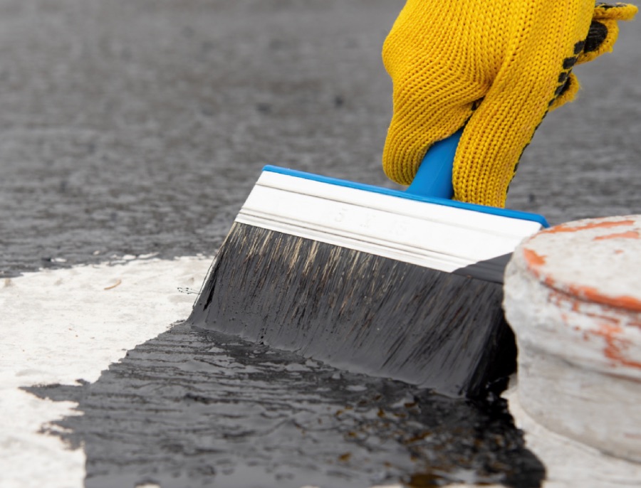 The Science Behind UV-Reflective Roof Coatings